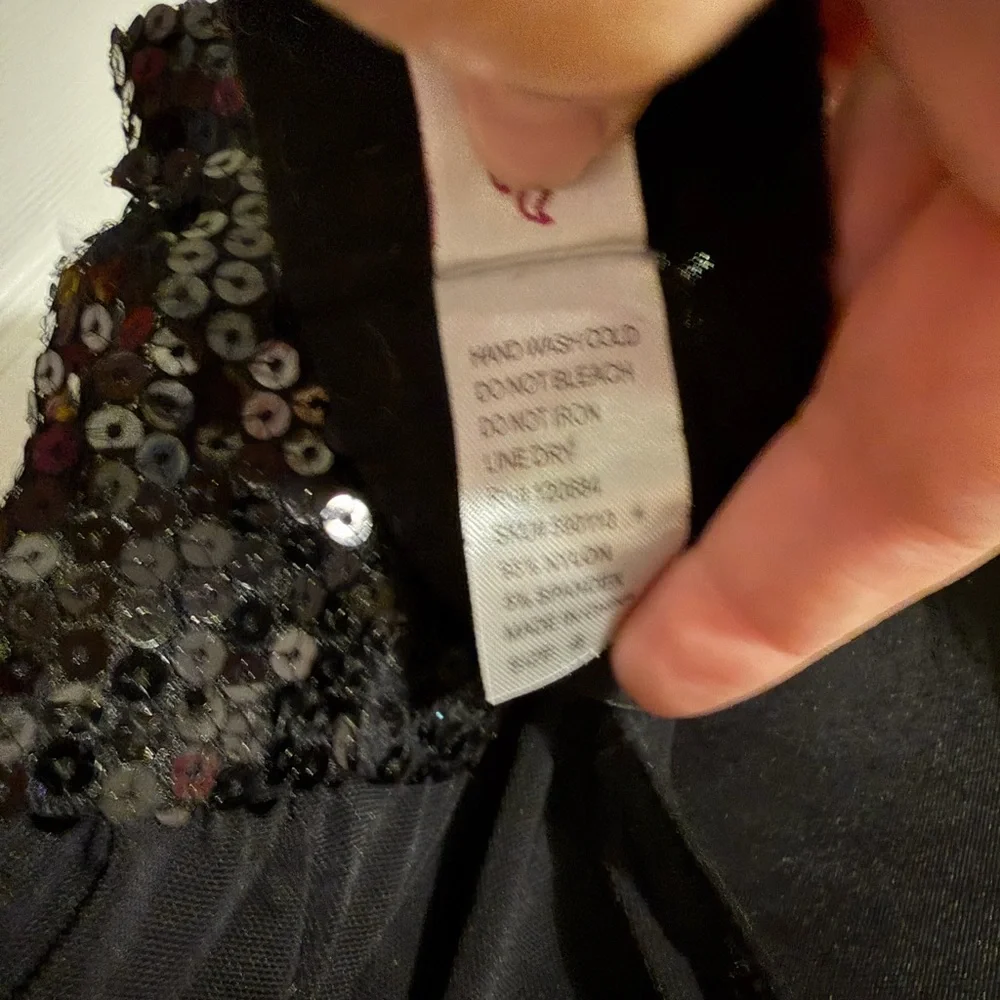 Lingerie - Picture 7 of 8